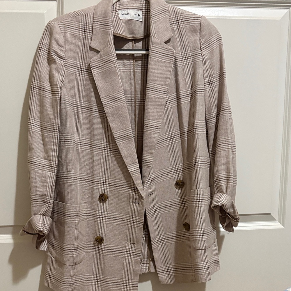 Chic Beige Plaid Blazer